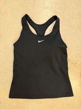 Nike Women's Dri-FIT Swoosh Medium-Support Padded Sports Bra Tank Top